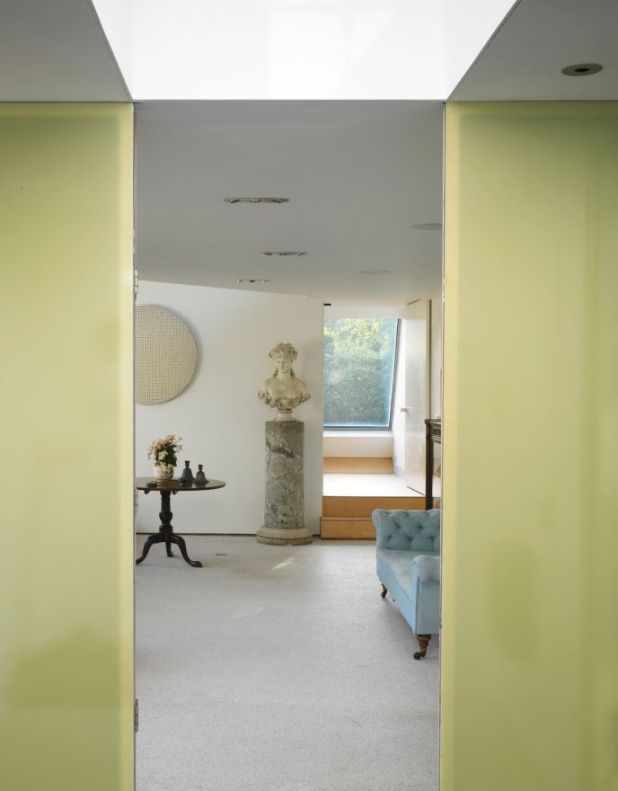 3RThornhillCottage_door