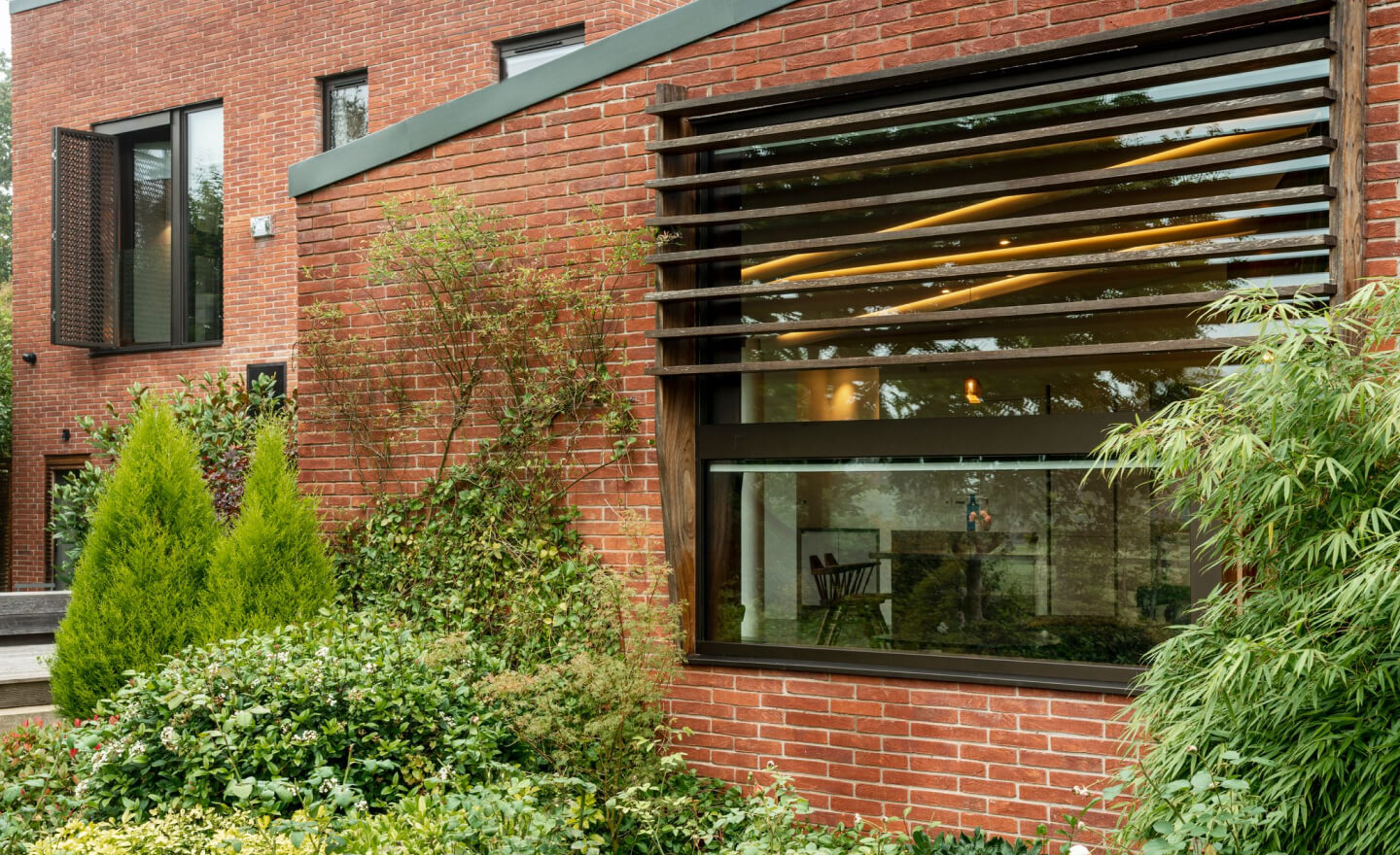 4MTheGardenHouse_window